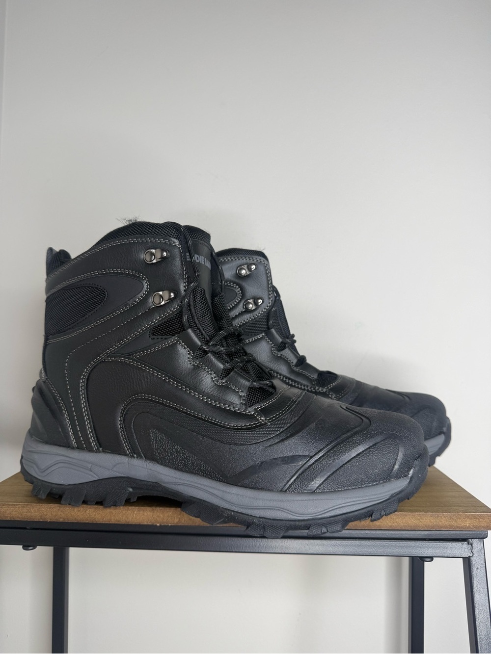 Eddie Bauer Riley Men's Winter Snow Boots